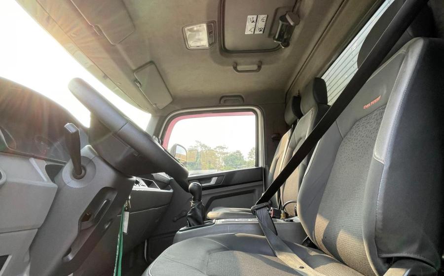 Volkswagen  11.180 na ZF Caminhões