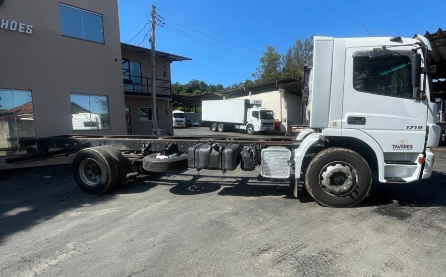 Mercedez-Bens Atego 1719 na ZF Caminhões