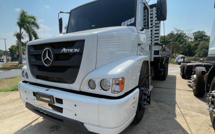Mercedez-Bens Atron 2324 na ZF Caminhões