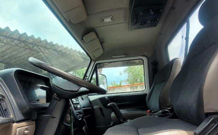 Volkswagen  8.160 na ZF Caminhões