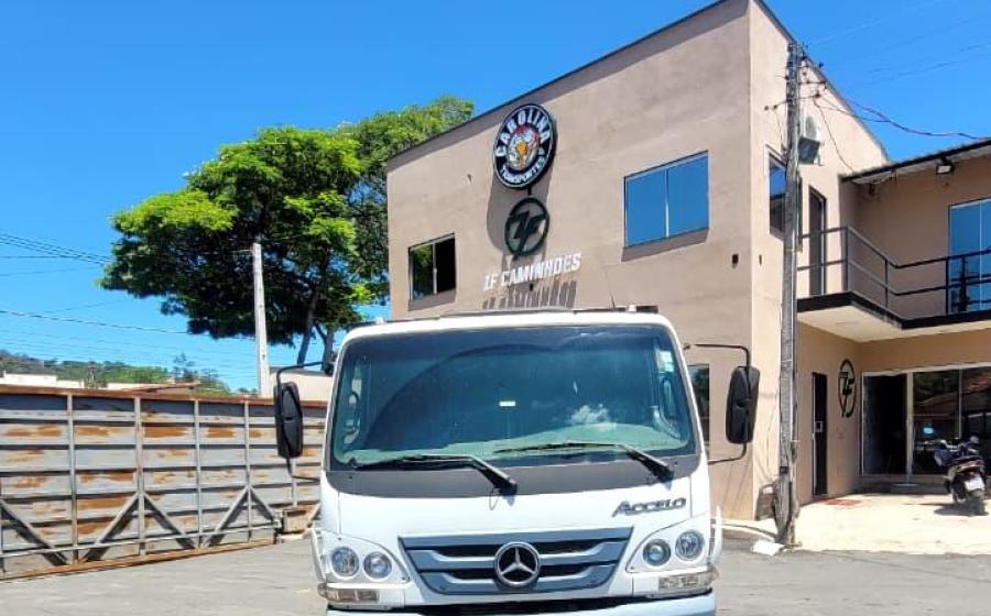 Mercedez-Bens Accelo 1016 na ZF Caminhões