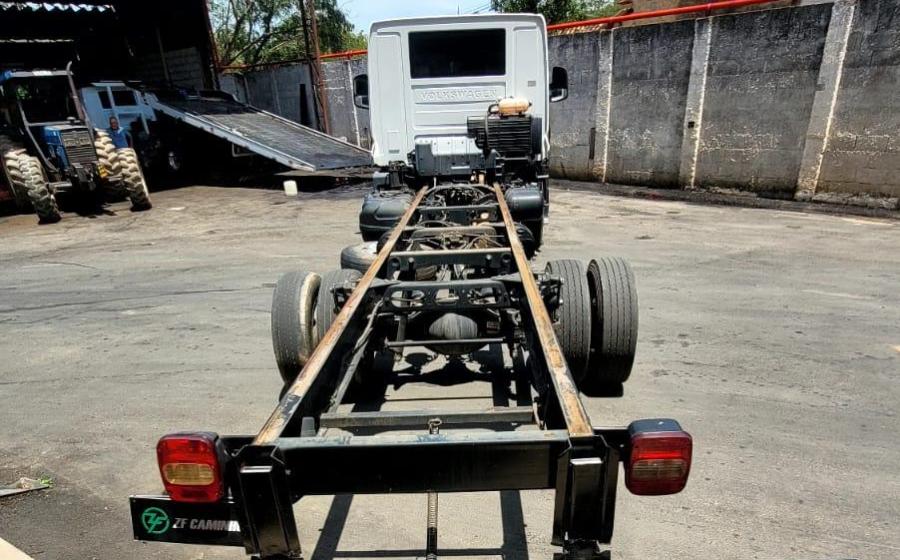 Volkswagen  11.180 na ZF Caminhões