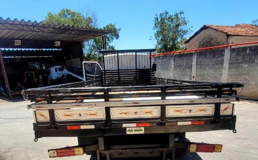 Mercedez-Bens Accelo 1016 na ZF Caminhões